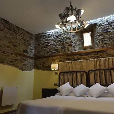 Molino Casa Maquia De Medin Holiday home O Pino