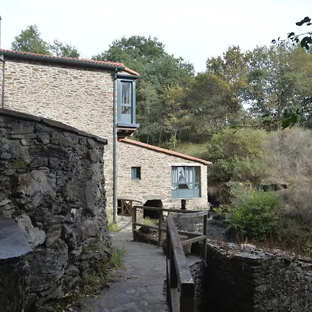 Molino Casa Maquia De Medin Holiday home O Pino